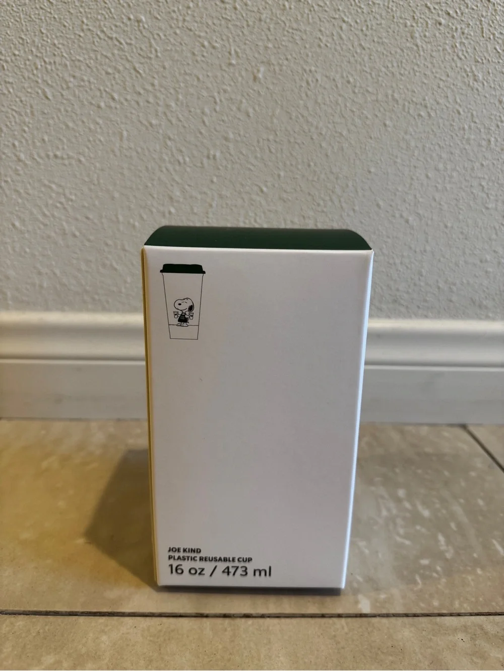 Starbucks Peanuts Snoopy Reusable Cup - Cream & Green Lid
